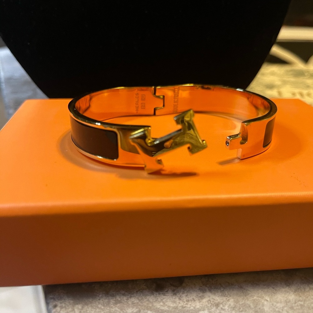 H bangle bracelet